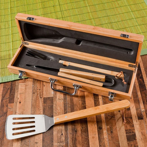 Image of Personalized Set of 5 Grilling Set with Bamboo Case - Outdoors